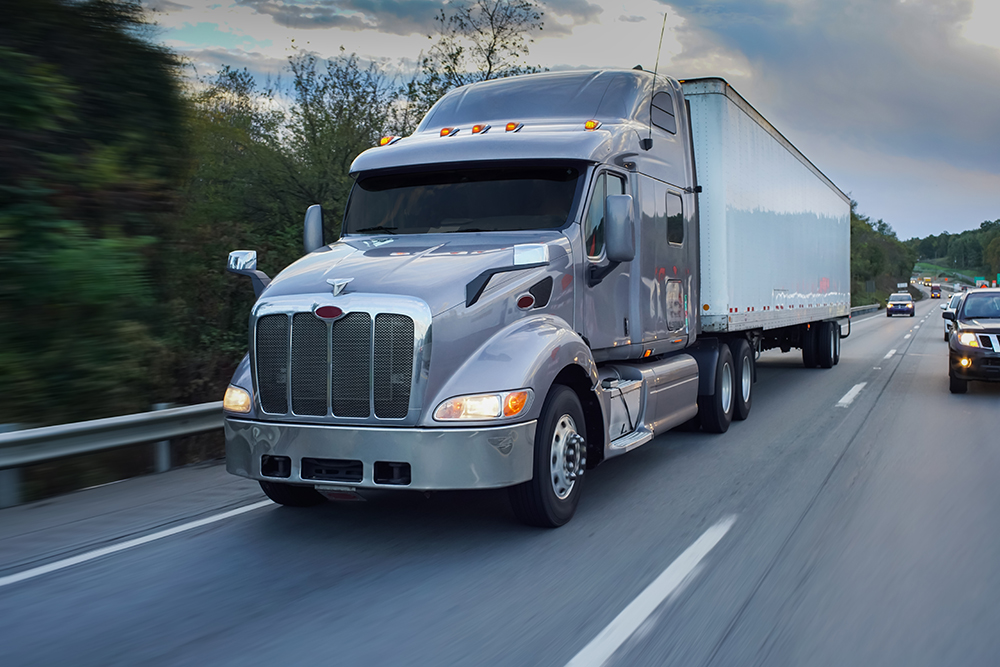 How Fast Can Commercial Trucks Safely Travel on Highways?